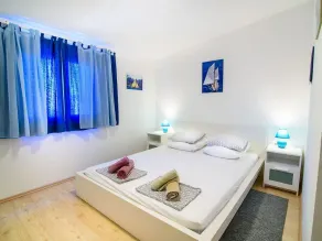 NEW LISTING! Sea Apartment for 4 persons with 2 spacious Bedrooms in Tisno! - Image 3
