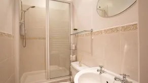 Swift Cottage, Blockley - sleeps 4 guests in 2 bedrooms - Image 3
