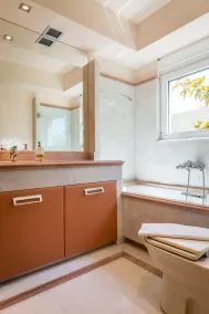 Luxury accommodation near Sounio with panoramic sea views and private parking. - Image 5