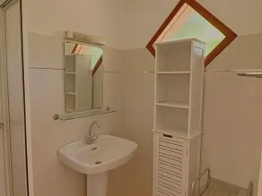Garden-Level Apartment, 3 Rooms, 6 Guests, Near Liscia Beach - Image 2