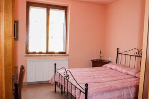 Nice lodging in Pomaia, garden and terrace,Wi-Fi,pool, children pool, sleep 5 - Image 4