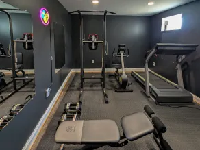 Hot Tub - Home Gym - Fire Pit - Game Room - Private Footpath to Winery - Image 3