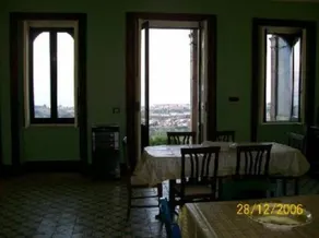 CASALE DELLE PALME IN THE QUIET OF THE COURTYARD 2,5KM FROM THE SEA - Image 3
