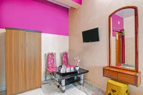 Deluxe Green Guest House - Image 2