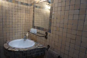Quiet La Buisse estate with tennis court, heated swimming pool, ideal for families - Image 5