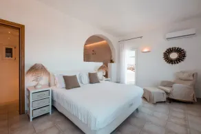 Sengi Villa Mykonos - Image 2