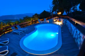 VillaSubasioRelax, panorama villa med pool, naturpark, Spello, Assisi - Image 2