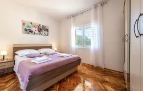 Awesome apartment in Glavica - Image 2
