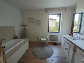 15mm from the beach, picturesque village, former cooperage with swimming pool! - Image 5