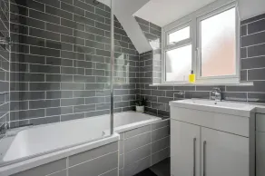 Detached House in Quiet Village - Pets Allowed - Image 3