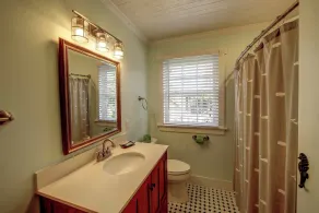 Teacher's Lair - Ocracoke Island - Image 2