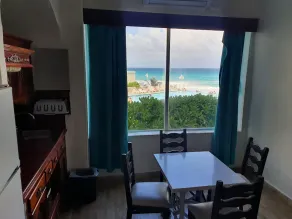 Cancun Plaza Condo Hotel - Image 2