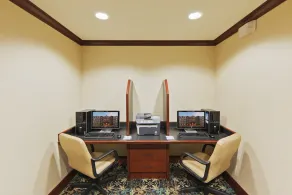 1 Bedroom | Free Breakfast, Pool Access - Image 5