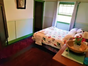 UNIQUE 1920's Historic Retreat! Pet Friendly! - Image 4