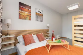 Seaside Apartment with Sea View | Parking and Balcony - Image 4