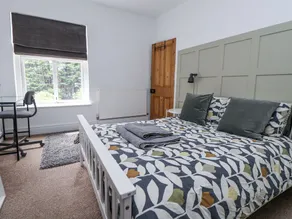 52 Barony Road - Image 5
