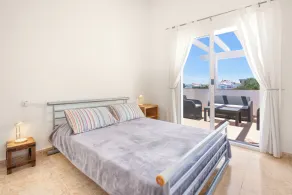Detached Modern Family Villa with Private Pool in Quiet Location Close to Beach - Image 5