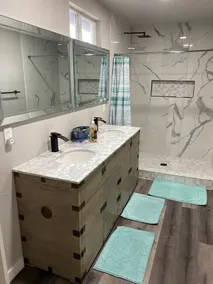 Luxurious and spacious house built for entertainment 5 min walk to lake! - Image 5