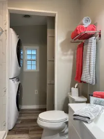 2 BR Modern Home - Visit Saratoga & Lake George - Image 3