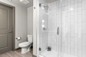 Cozysuites PHX RORO Gym, Pool, Pets, Parking! #7 - Image 4