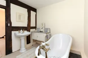 12A College Hill by Sleep Shrewsbury - Image 4