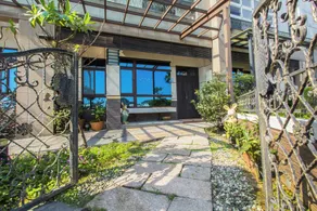 Donuts Garden House - Image 4