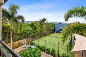 Top Floor Apartment with Pool Gym and BBQ Oasis - Image 3