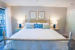 10 Minute Walk to Beach! Two Primary Suites, Bunk Bedroom, Den with Pool Table, Expansive Back Porch - Image 5