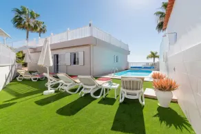 Smuk luksuriøs rummelig 4-sengs villa med havudsigt og privat afsondret pool - Image 3