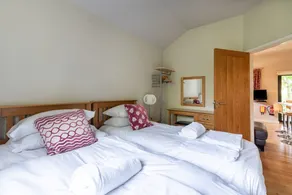 Clover Croft lodge - sleeps 4/5 with private hot tub - Image 5