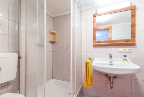 Appartement de vacances avec jardin, barbecue et terrasse - Image 2