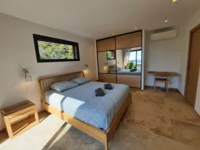 Beachfront villa. - Image 3