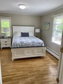 Perfectly Located Bright Water Street Condo - Image 4