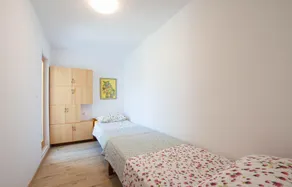 Beautiful Home In Kostanje With Wifi - Image 5