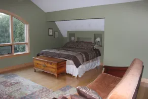 Beautiful Craftsman Style Home - Image 4