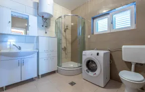 Impresionante apartamento de 3 habitaciones en. - Image 2