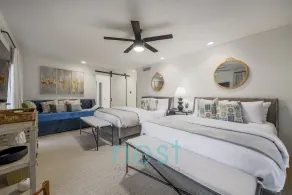 ***NEW*** 7 MINUTES TO DOWNTOWN | POOL | HOT TUB | POOL TABLE | FOOSBALL | FIRE PIT | 13 Queen Beds - Image 5