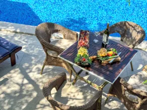 BILLIGE!Charmerende stenhus over Tučepi med pool, havudsigt, grill, wifi - Image 3