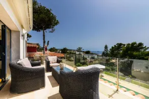 Villa Cabrera Stylish luxury villa with wonderful sea views and heated pool - Image 2