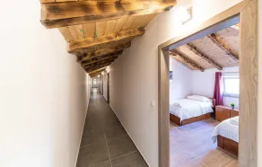 Awesome Home In Ugljane - Image 4