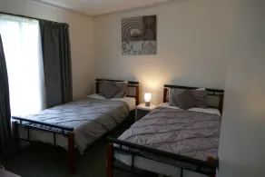Green Door Cottage, Dunkeld - Image 3