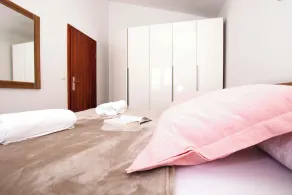 House Srecko - Image 5