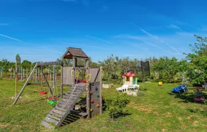 Beautiful Home In Benkovac - Image 4