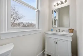 Bright and Spacious 2BR/2BATH Condo with Parking- Highly recommended by guests - Image 5
