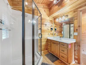 5 Star rated cabin, 2 min to Pigeon Forge, Pet-friendly, HotTub, Game room, Pool - Image 5