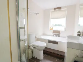 Marshill Farmhouse - Image 3