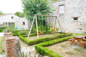 Large House, sleeps 20, 20 minutes Puy du Fou, indoor pool, spa, sauna - Image 2