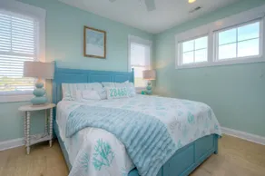 Discover beachfront bliss at Starboard Side, Oak Island's spacious 4-bedroom retreat. - Image 5