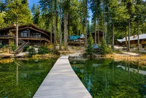 Doc Roy's Legacy on Fish Lake by NW Comfy Cabins - Image 5
