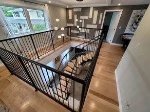 Walk to Main Beach | Sleeps 10 | Fire Pit & Games - Image 2